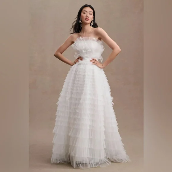 MAC DUGGAL
Kylie Strapless Ruffle Wedding Gown Anthropologie - Picture 3 of 17